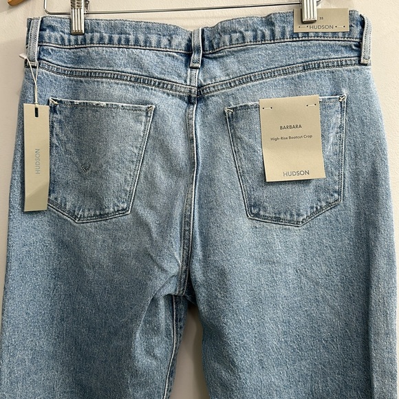 HUDSON Barbara High-Rise Bootcut Crop Jean - Picture 6 of 7
